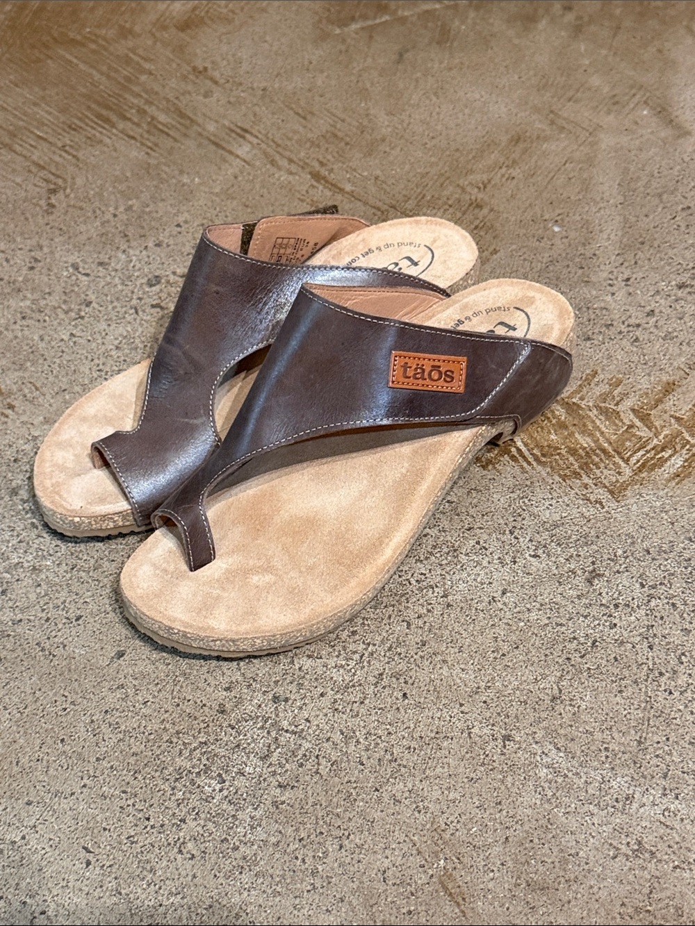 Taos leather toe loop sandals